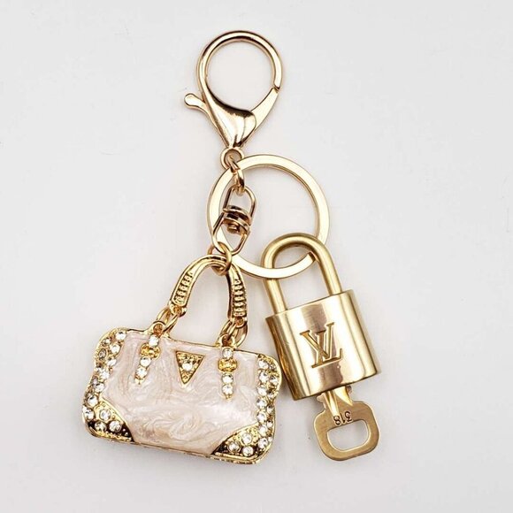 100% Auth Louis Vuitton Lock & Key with unbranded Bagcharm, Keycharm, Keychain - Picture 1 of 10